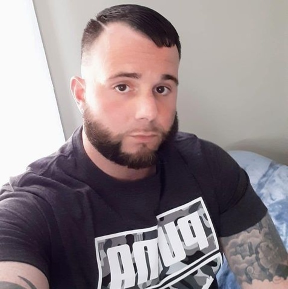 Meet your Posher, Kyle - Picture 1 of 1